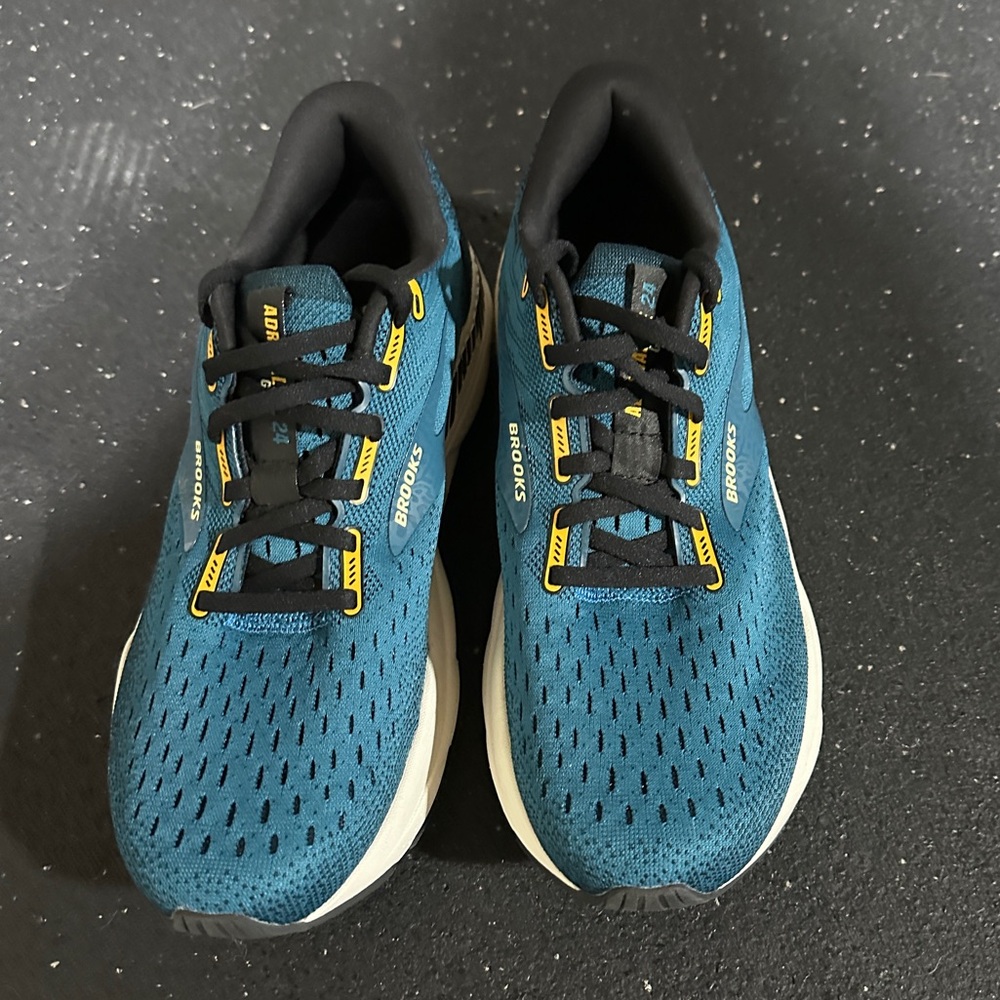 Brooks Adrenaline 24 - no box
